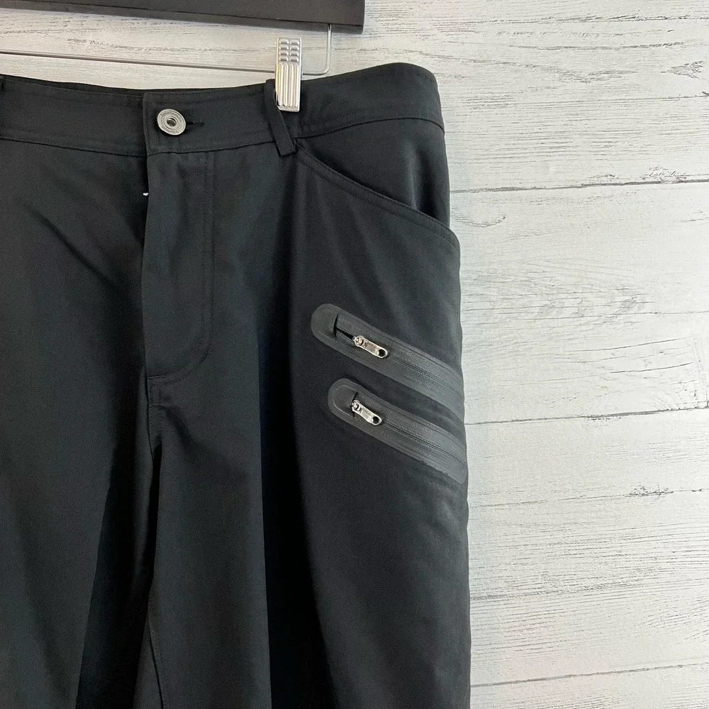 Lululemon Men's Cadence Shorts in Dark Gray Size 36